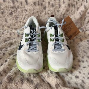 Nike Kids White and Green Sneakers